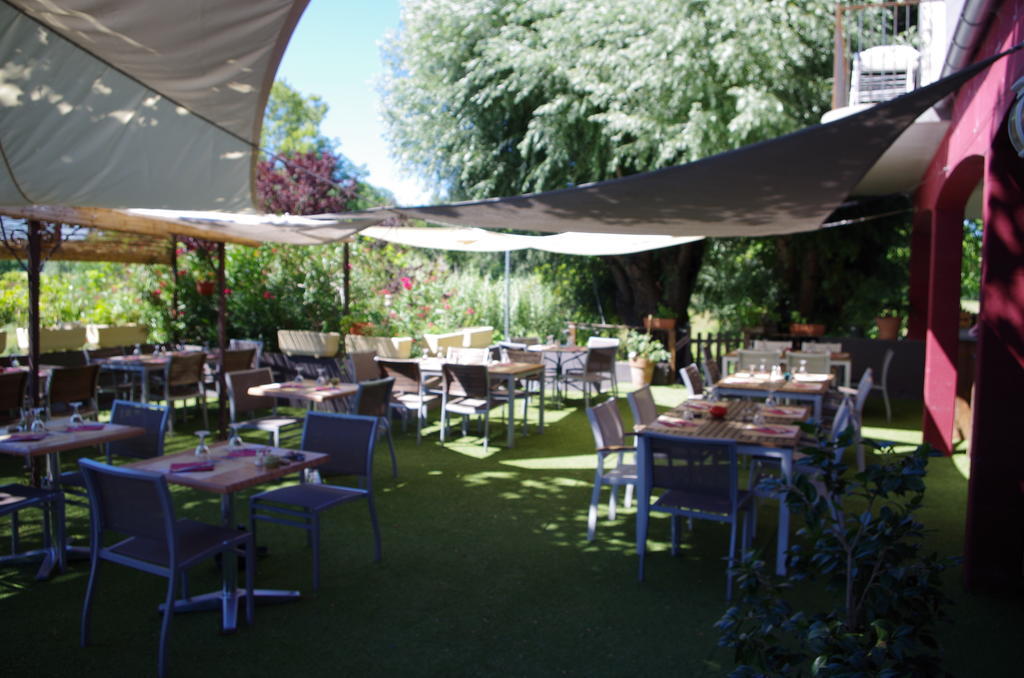 Le Robinson Pierrelatte Exterior foto